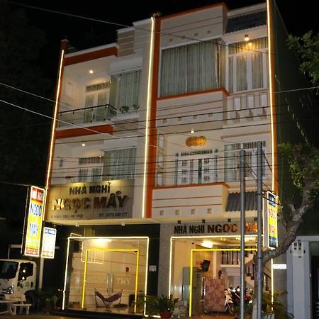 Ngoc May Guesthouse تشاو دوك المظهر الخارجي الصورة