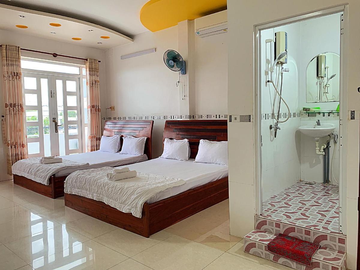 Ngoc May Guesthouse تشاو دوك المظهر الخارجي الصورة